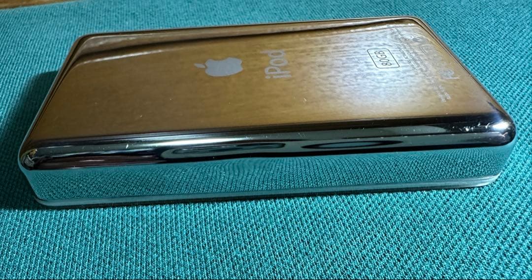 きれいなiPod Classic 5.5世代　80GB 新品のバッテリー