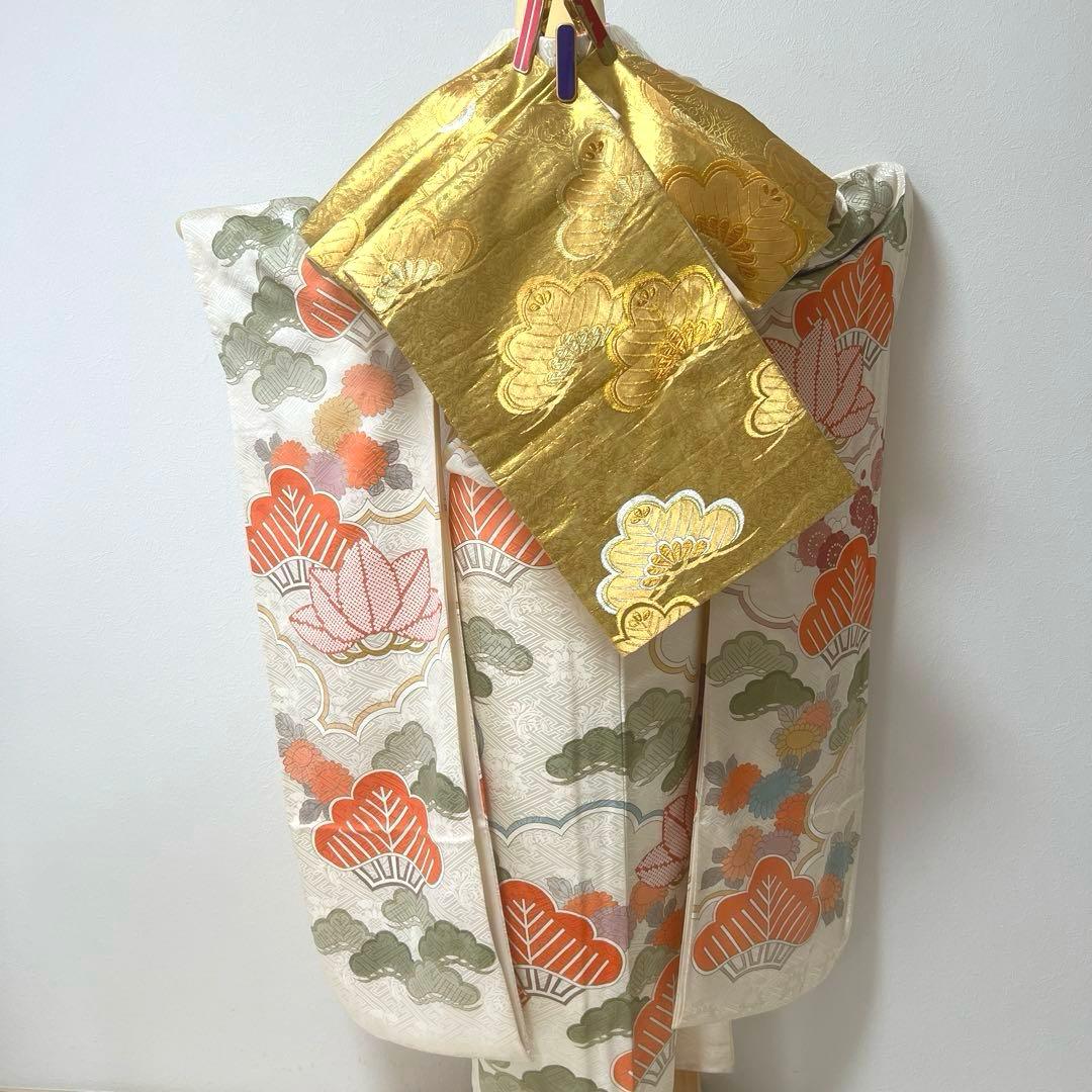 425 振袖フルセット 正絹 オフホワイト 白 金彩 駒刺繍 松竹梅 レトロ