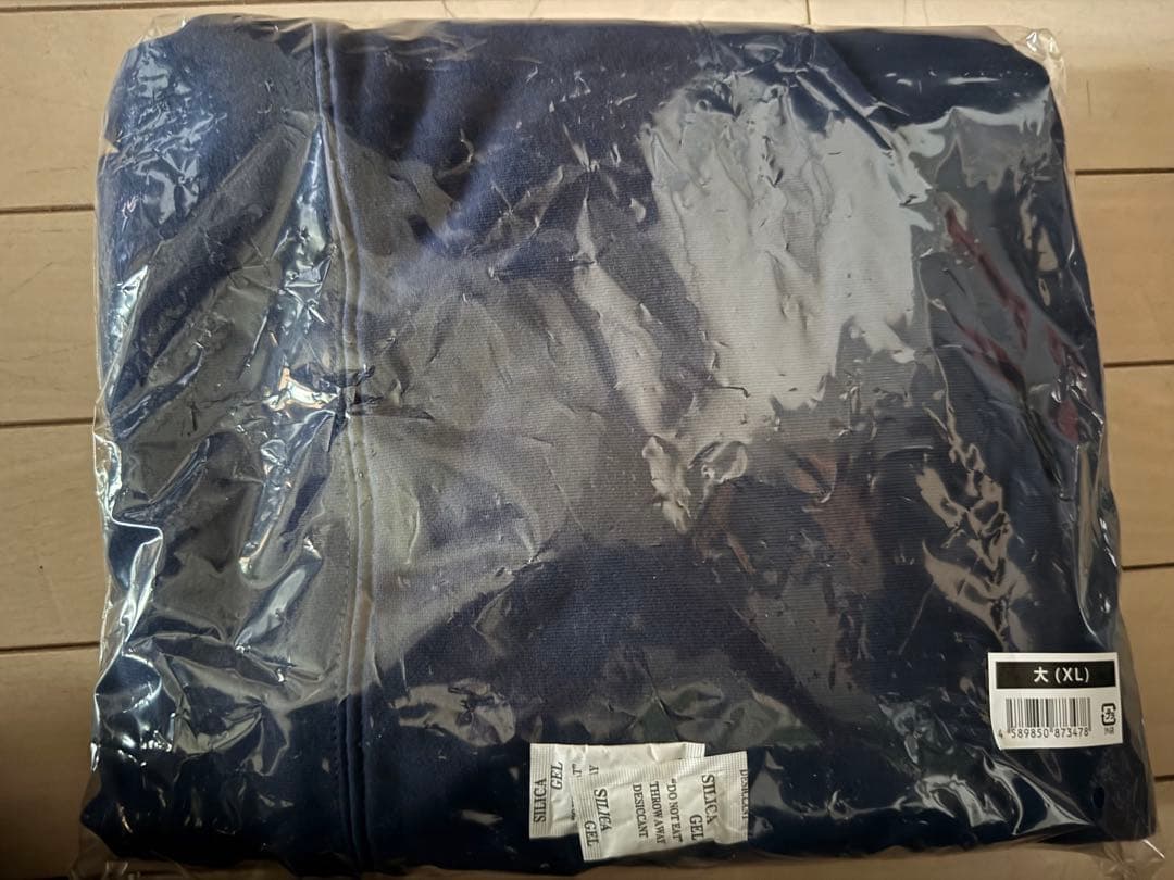 AdoドームツアーよだかフーディーXLサイズ・SS特典ブローチその他おまけセット