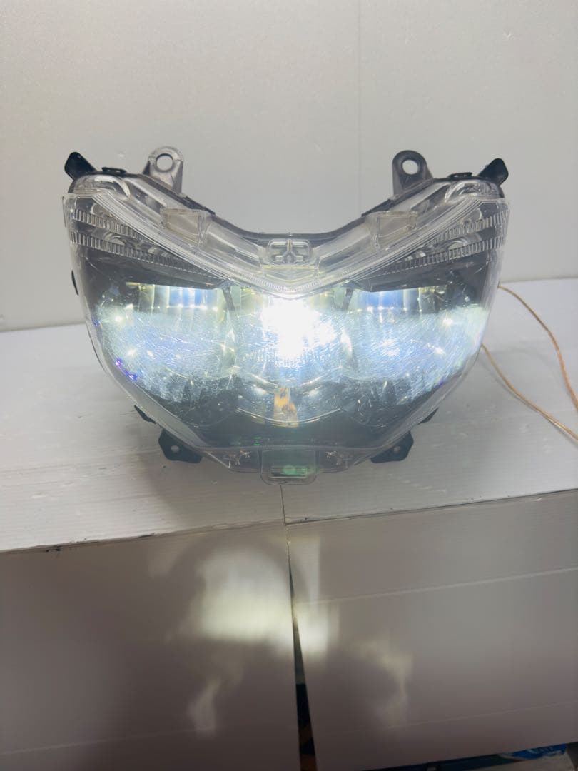 SE86J N-MAX125☆純正LEDヘッドライト☆