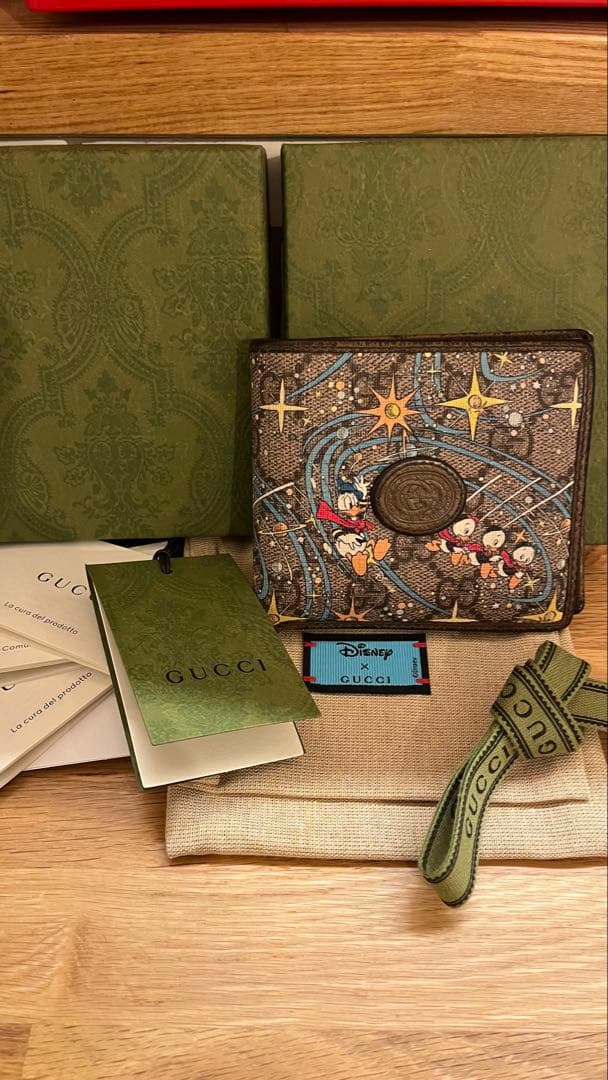 GUCCI Disneyコラボ　二つ折り財布　箱有り