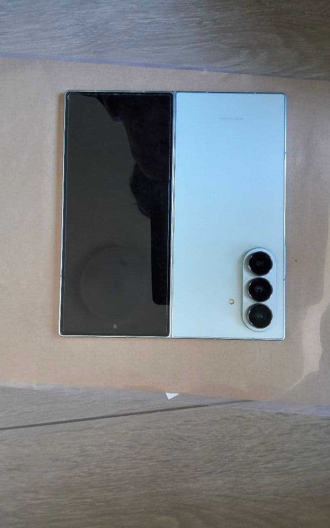 Samsung Galaxy Z Fold7 simフリーモデル　ミント色