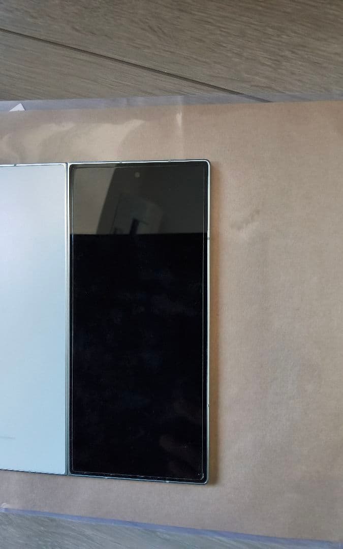 Samsung Galaxy Z Fold7 simフリーモデル　ミント色