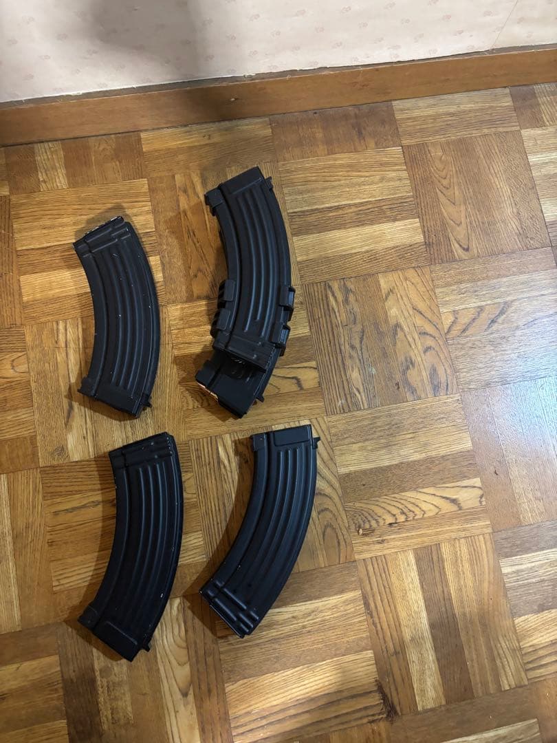 東京マルイ　スタンダード電動ガン　AK-47 マガジンのおまけ付き