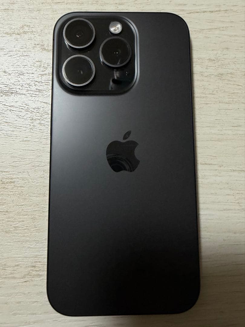 iPhone15Pro スペースブラック