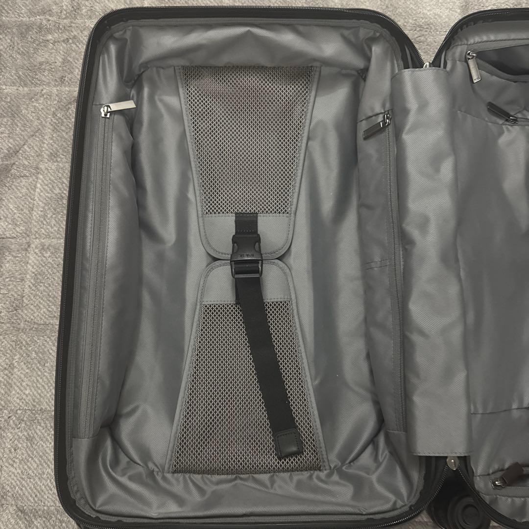 新品未使用　TUMI LATITUDE ドテラ　キャリーケース