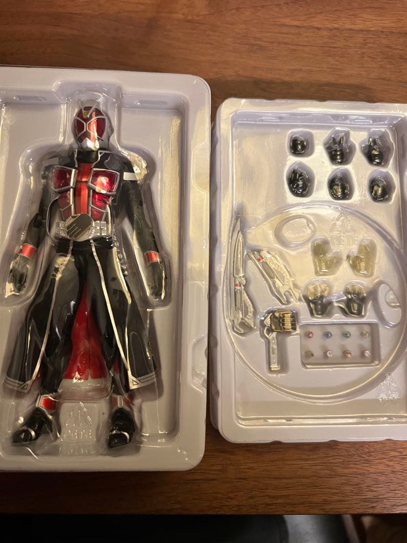 S.HFiguarts 真骨頂 仮面ライダーヴィザード フレイムスタイル