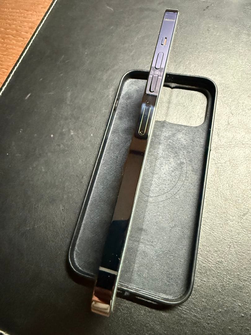 iPhone 13 Pro Max 512GB 純正レザーケース付き