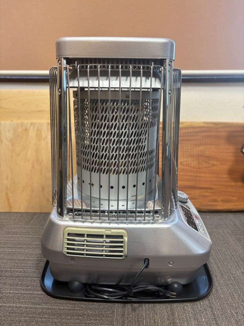 【送料無料・2018年製造】大型　ダイニチ ブルーヒーターFM-197 F