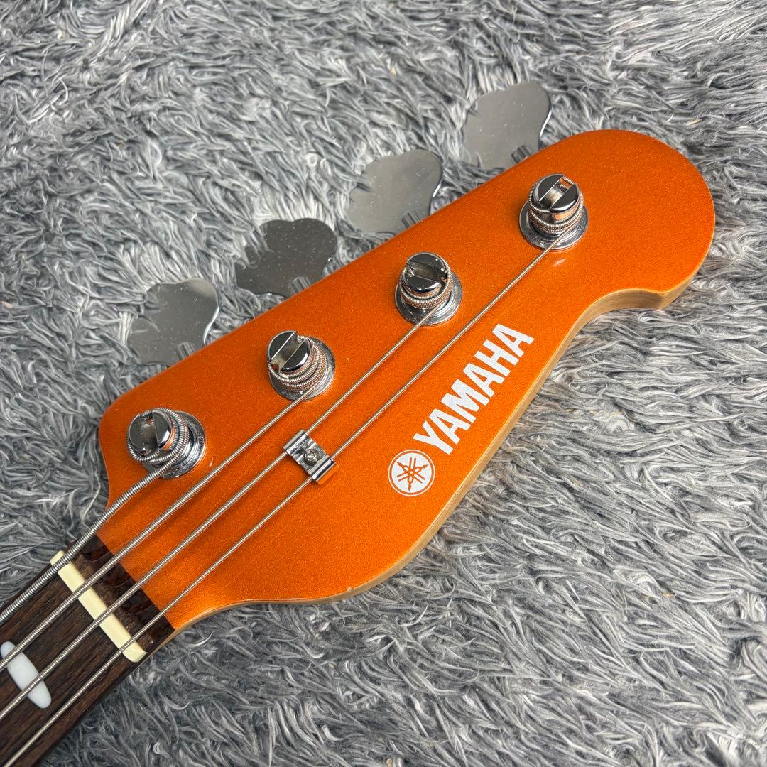ベース YAMAHA BB414