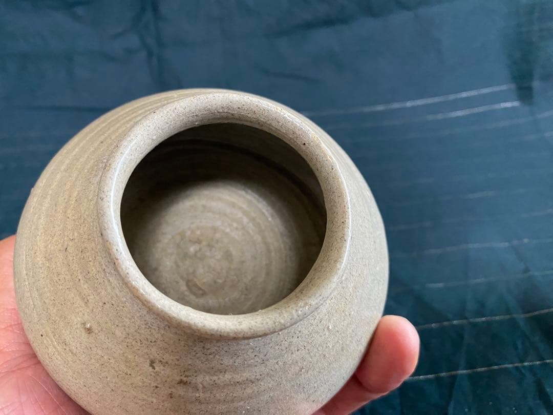 李朝　そろばん型壺