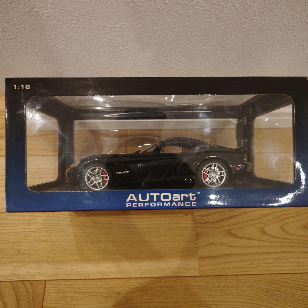 1/18 AUTOart ダッジ バイパー srt10