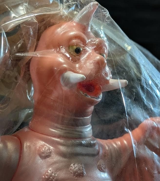 ぺギラ「ウルトラQ」登場怪獣（ブルマァク復刻）ピンク色成型ソフビフィギュア未開封