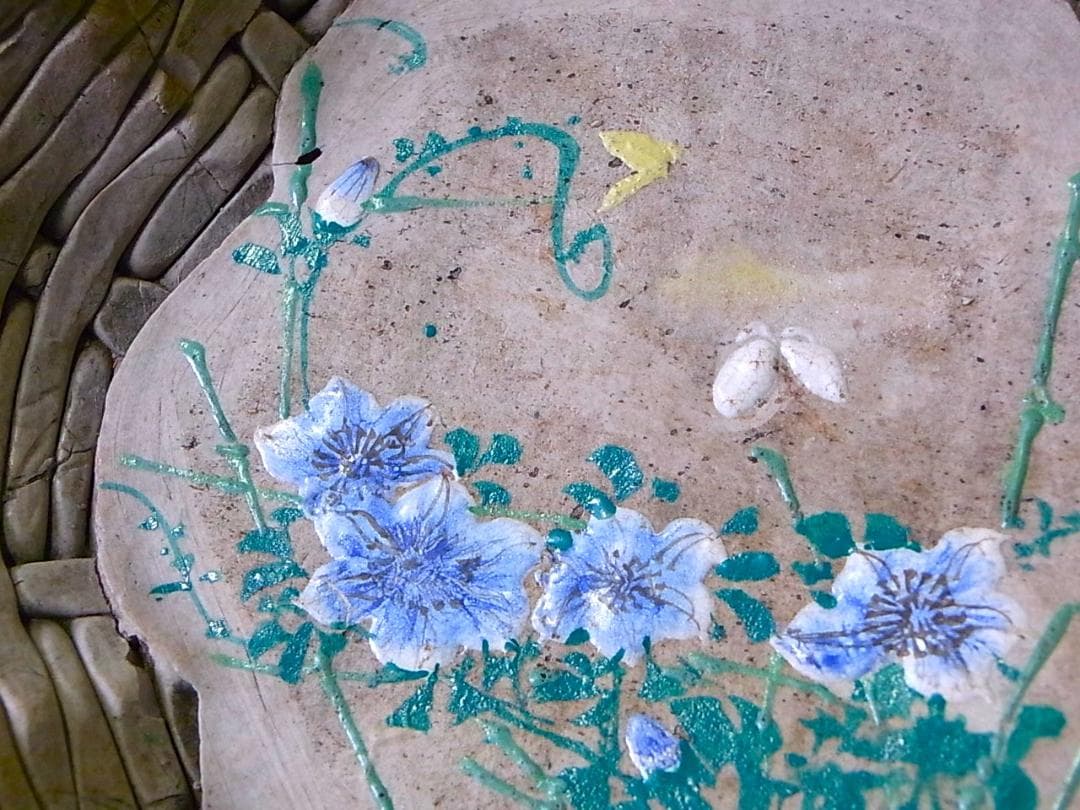 【 E918 】 素晴らしき超名品　明治期萬古焼上手作品　陽刻朝顔文飾り皿