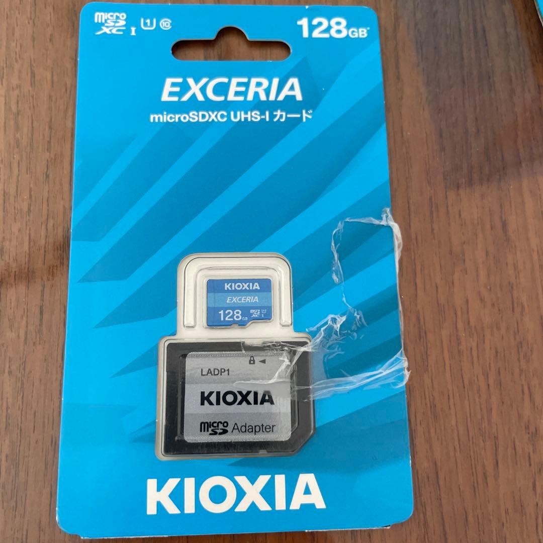 値下Echo Show 5 第3世代& MicroSDXCカード（128GB）