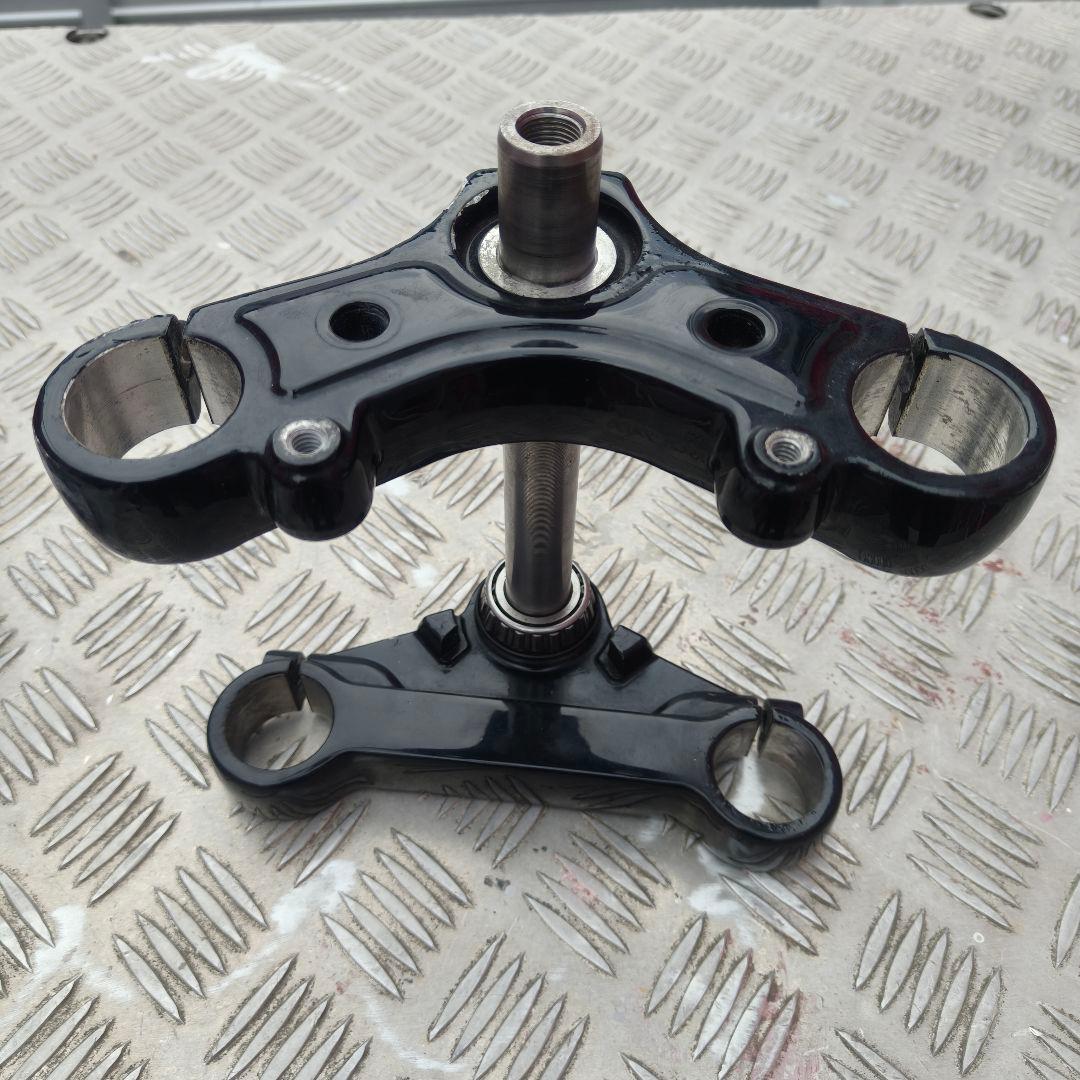 コンテナ スポーツスター xl883n ステムアンダーのみ