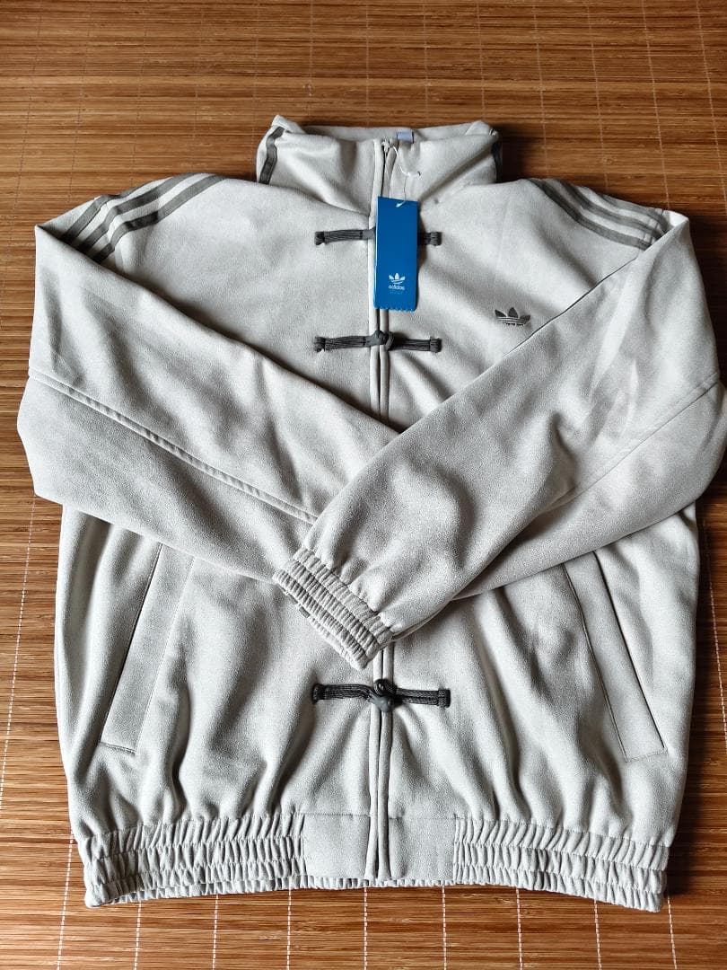 新品 アディダス 中国限定 蛇年トラックジャケット ホワイト サイズ L