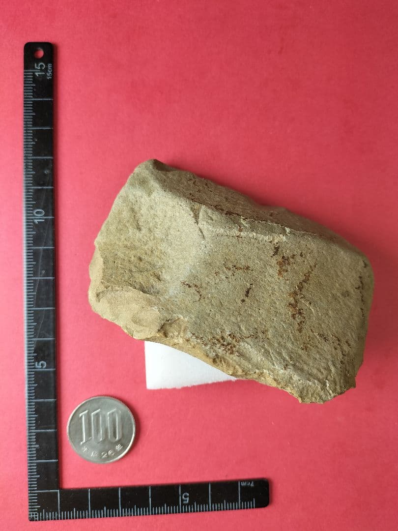 半磨製石器 (出土品) 握斧？旧石器時代 約95㍉×60㍉×20㍉180g