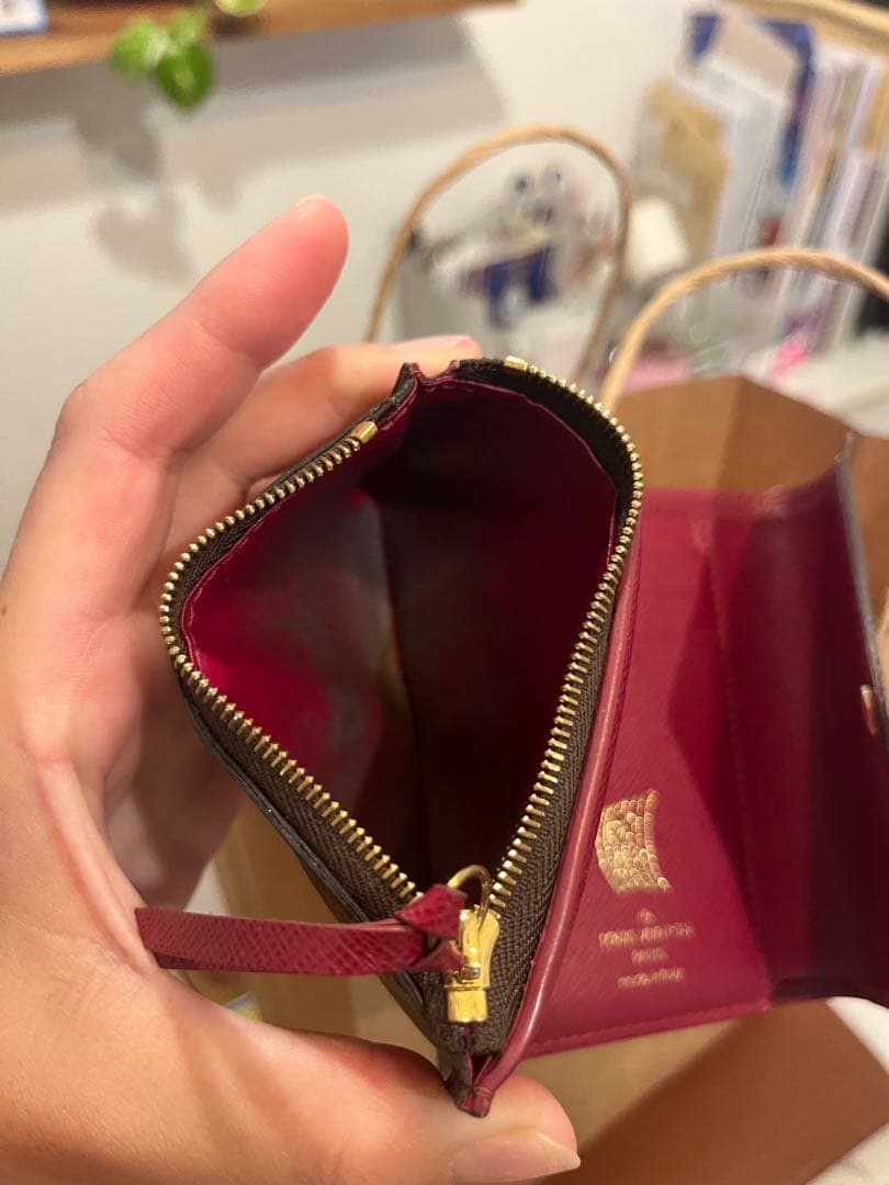 Louis Vuitton モノグラム ヴィクトリーヌ三つ折り財布