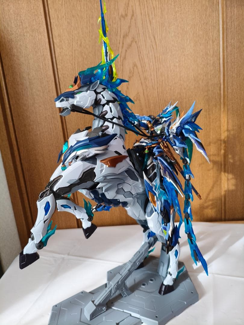 摩動核　天佑星 龍胆虎将 趙雲 玉蘭白龍駒付き MNP-XH05　素組み完成品