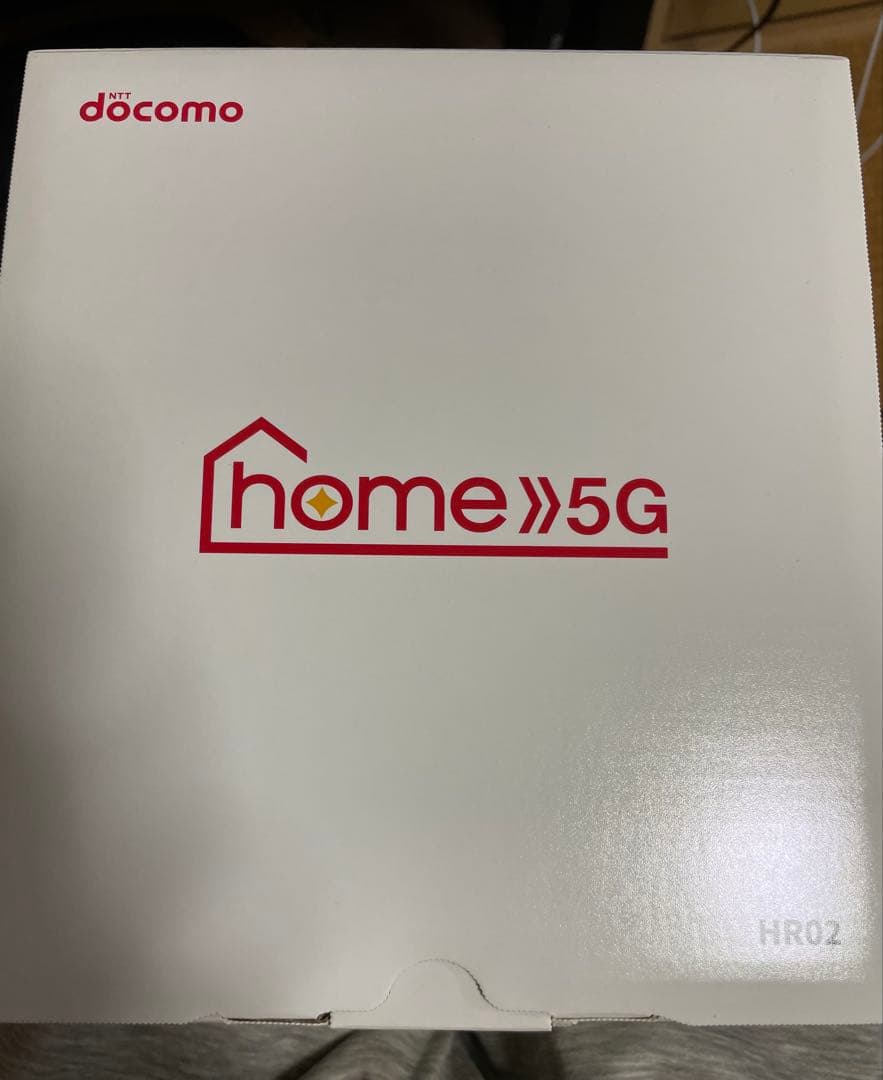 docomo  5G HR02 Wi-Fiルーター