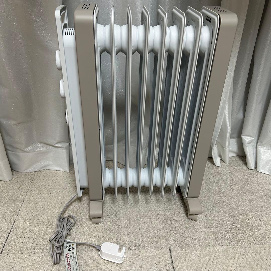 【デロンギ】 RHJ21F0812-WH オイルヒーター / カモミールホワイト