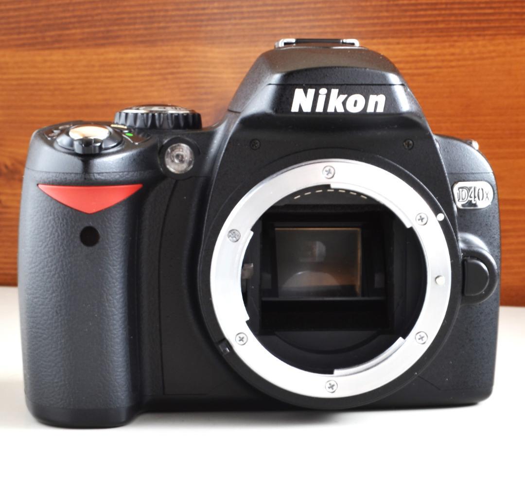 小さい軽い Nikon D40xデジタル一眼レフカメラ 綺麗簡単スマホへ転送可