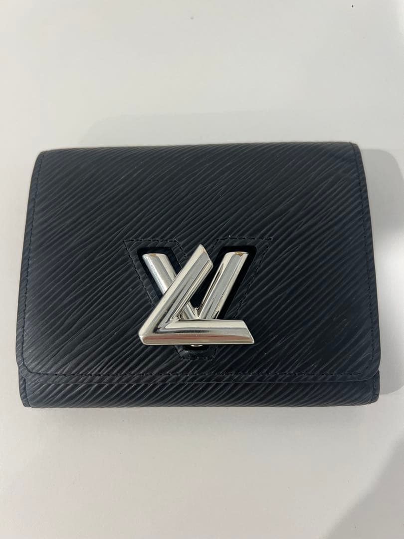ルイ・ヴィトン（Louis Vuitton） ポルトフォイユツイスト財布