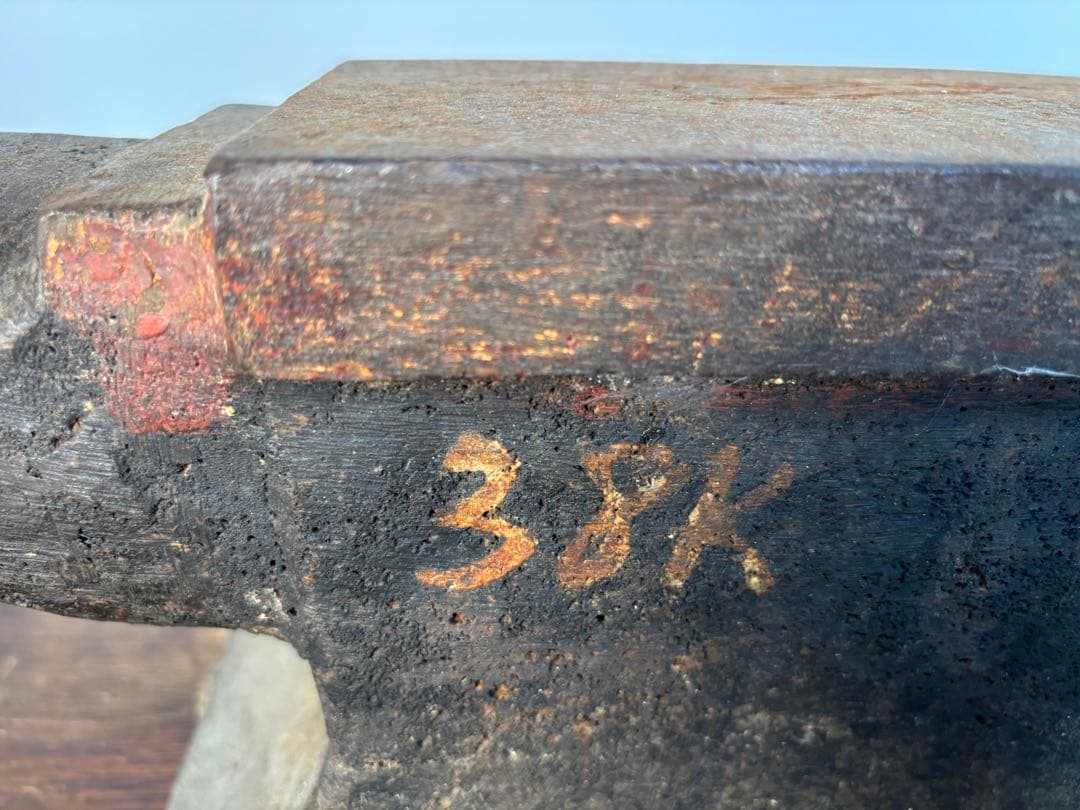 鍛冶屋の金床アンビル 金床 　角付き 作業台 叩き台