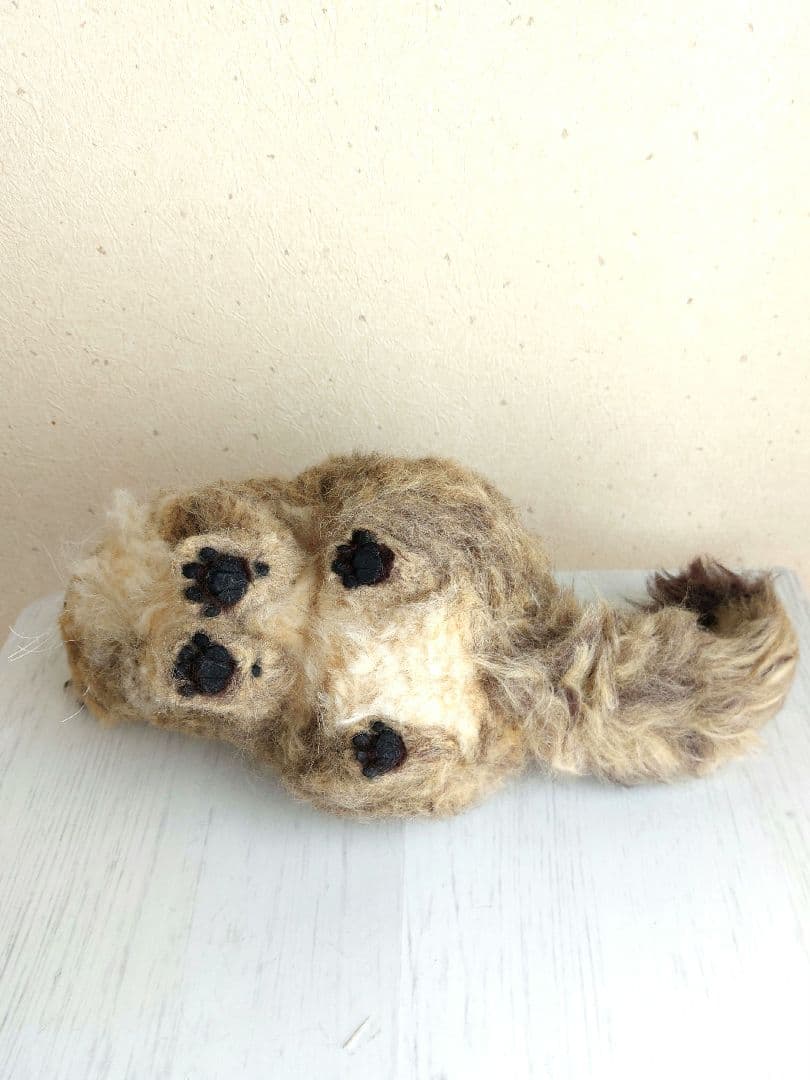 羊毛フェルト　猫(チンチラゴールデン)