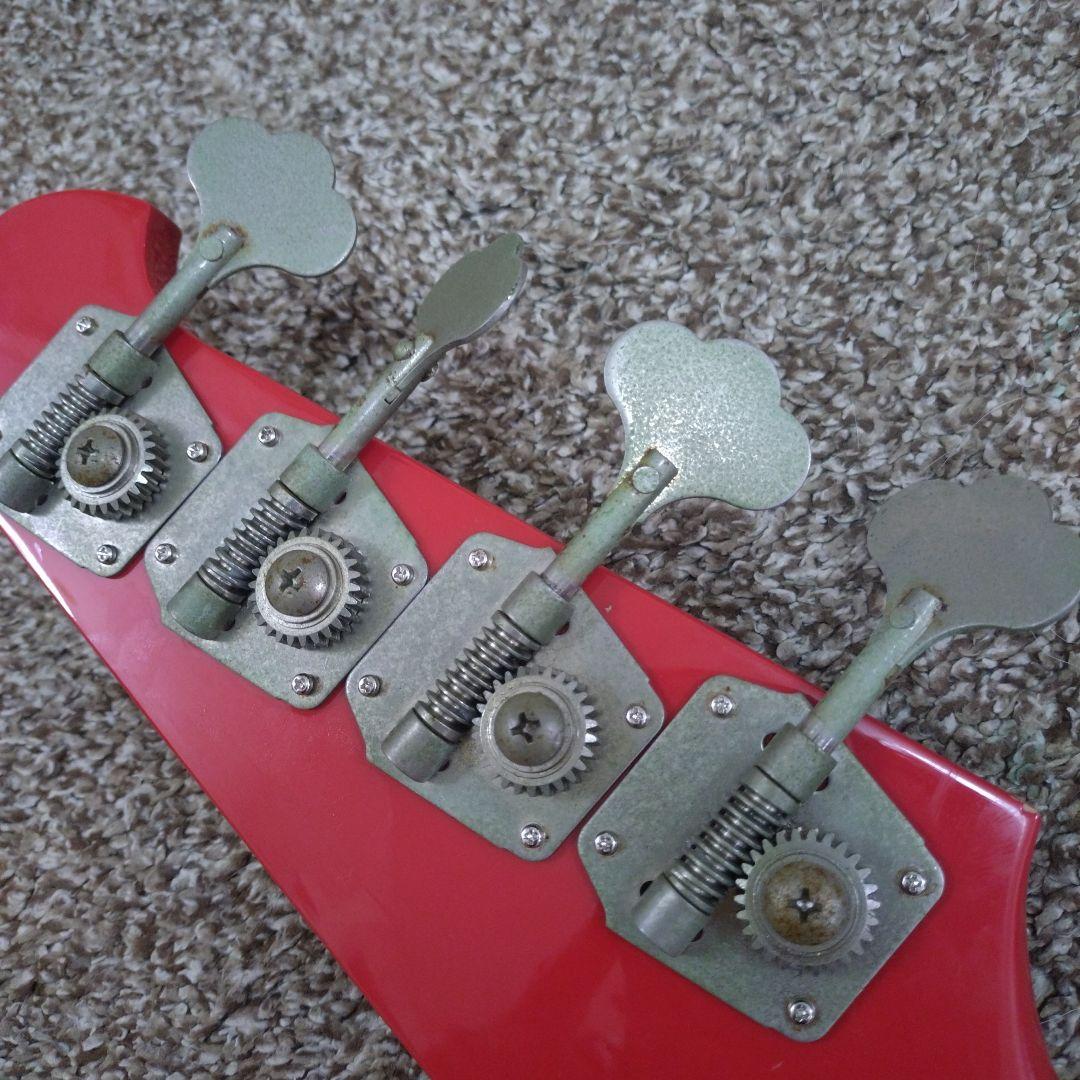 Burny Fernandes TB-70？ サンダーバードタイプ