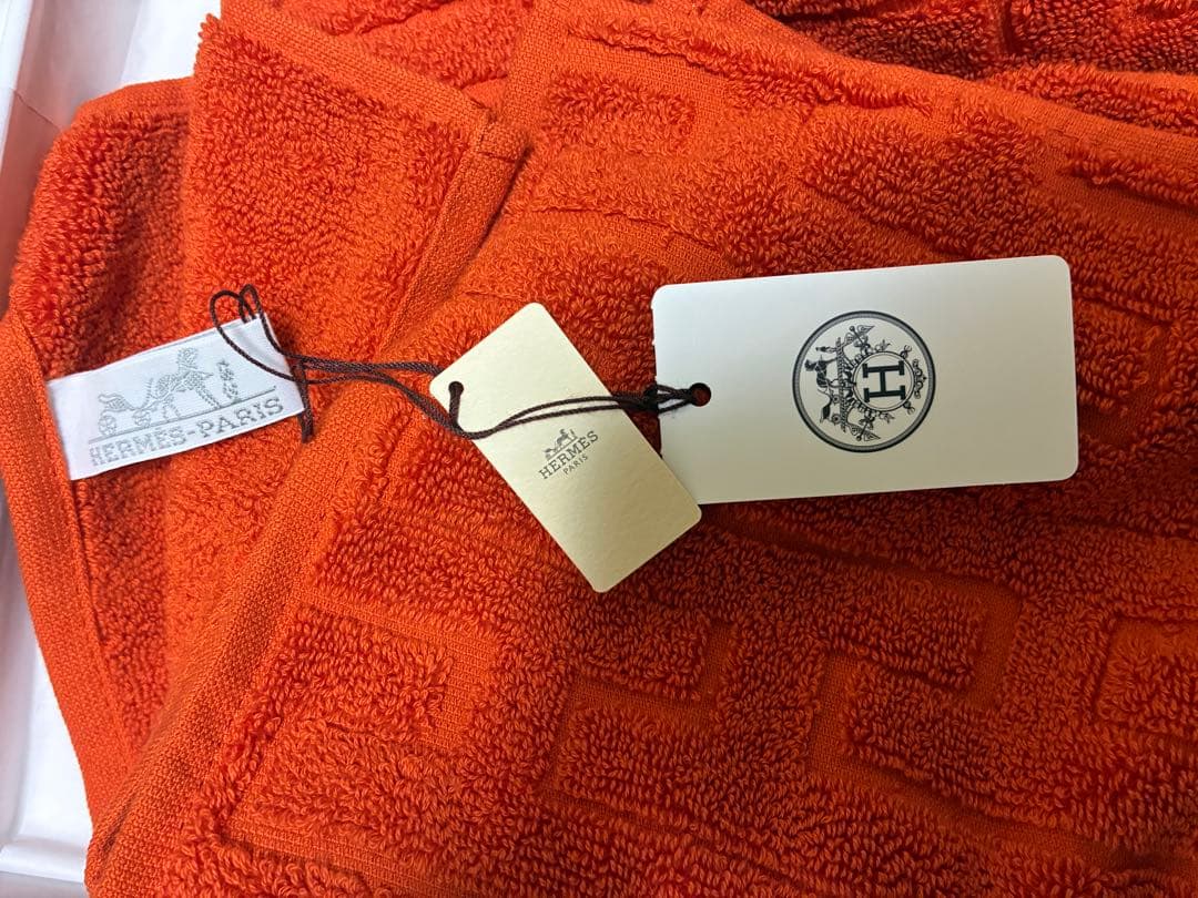 新品✨箱・タグ付き　HERMES ゲストタオル《ステアーズ》 オレンジ