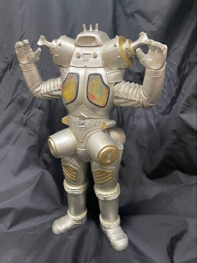 キングジョー　ビックサイズソフビ　リペイント ウルトラマンフィギュア　電飾