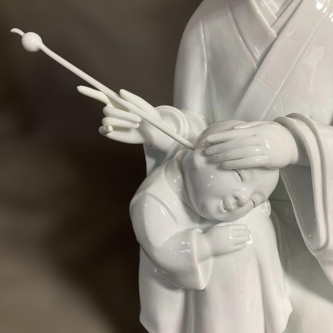 【R叔父さん専用】白磁彫刻の伝統　重要無形文化財　樋渡陶六作　白磁彫刻　親子置物