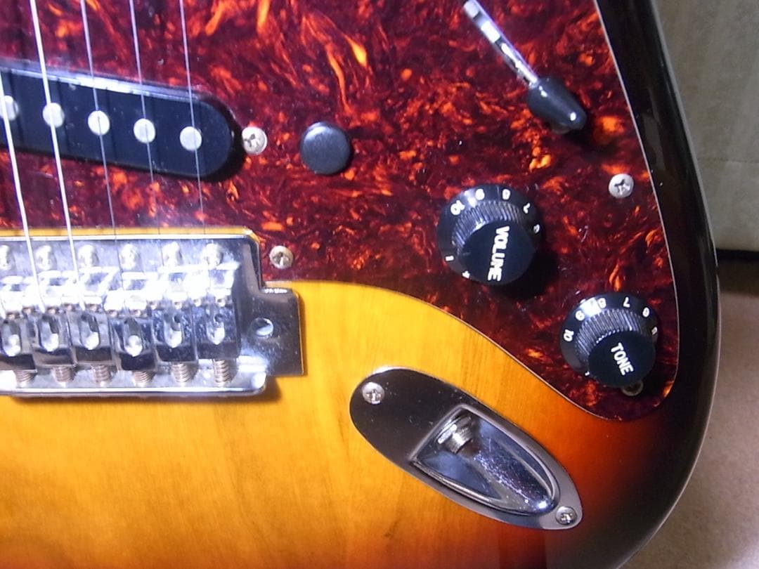 ムー　BUSKER’S　ストラトキャスター改　正常動作品