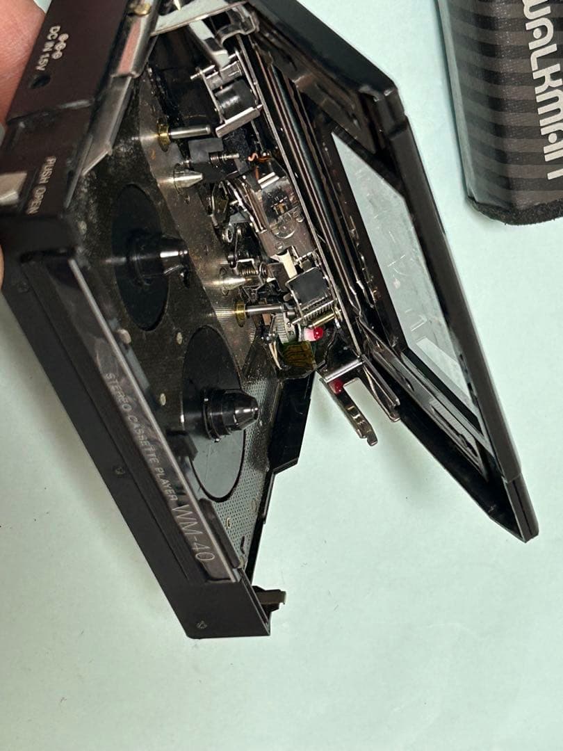 ソニーウォークマン「SONY WALKMAN WM-40」