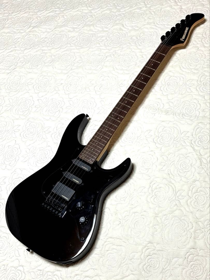 FERNANDES フェルナンデス ストラトキャスター タイプ ブラック