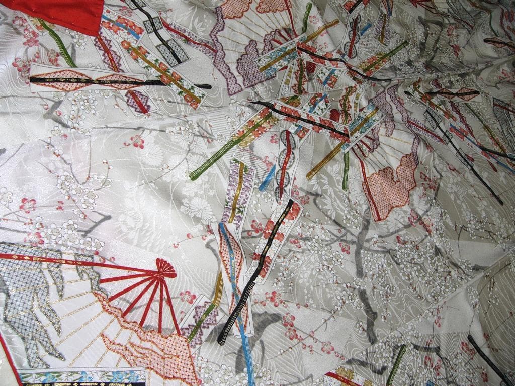 か*ん様 白地扇面元禄梅華柄 絹 身丈約163㎝強裄約67㎝弱未使用超美品並激安