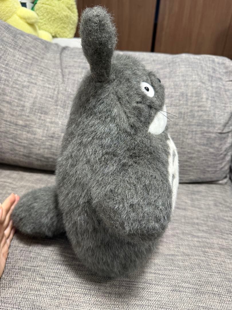 トトロの特大ぬいぐるみ