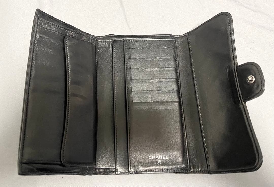 CHANEL シャネル ココマーク ラムスキン　マトラッセ 財布