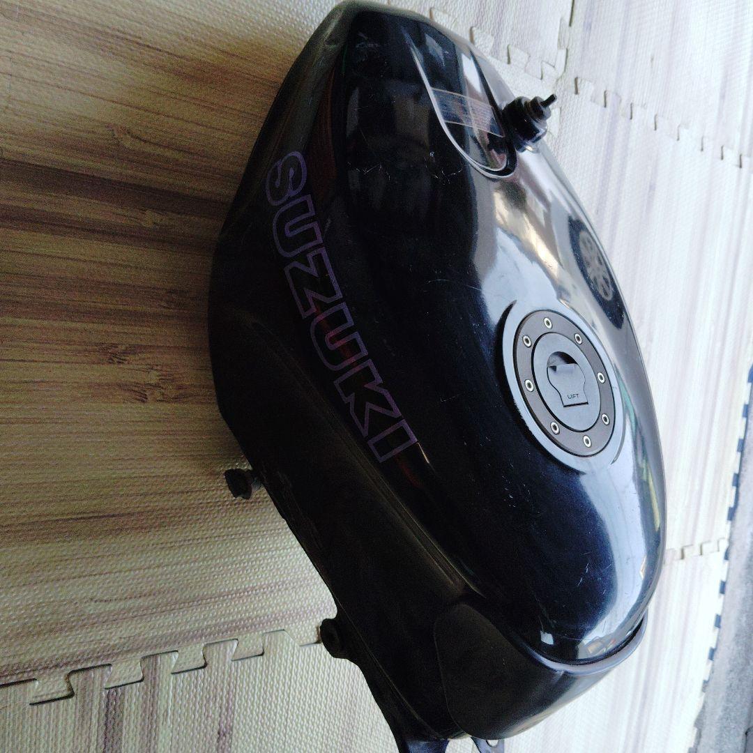 今週末限定特価セール中！SUZUKI RGV250Γ タンク VJ22A