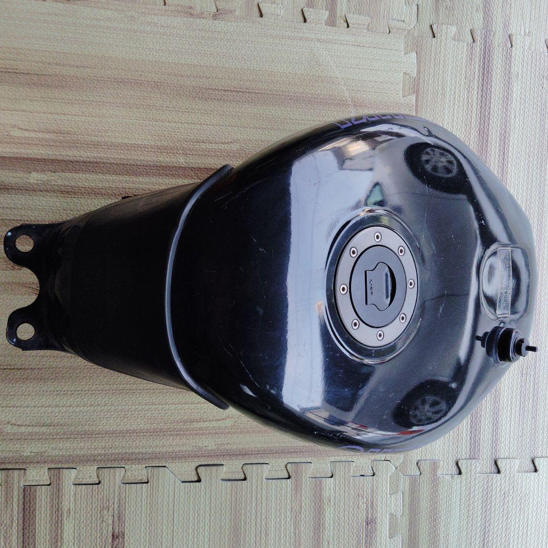 今週末限定特価セール中！SUZUKI RGV250Γ タンク VJ22A