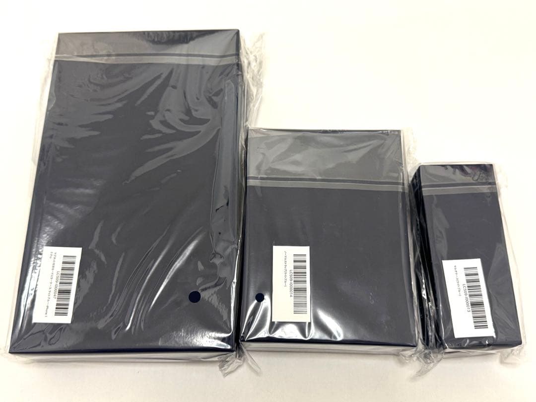 新品未使用iPhone15Proケース・ストラップ・リップケースami鈴木亜美