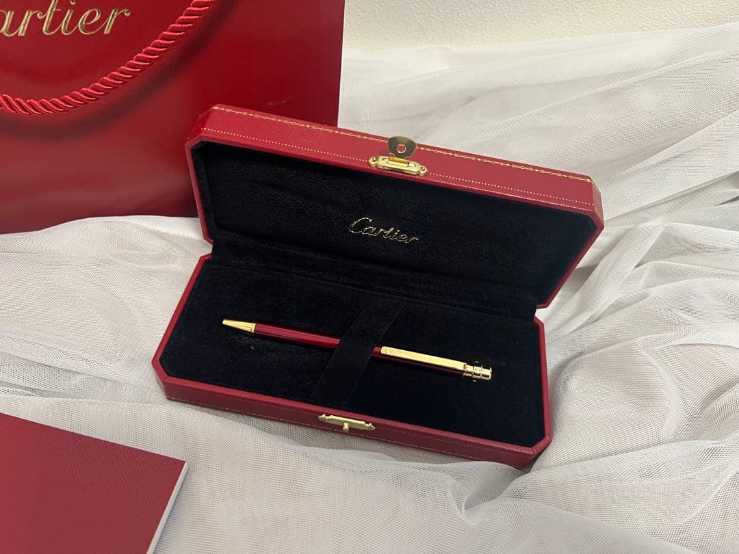 Cartier カルティエ　ボールペン レッド ケース付き