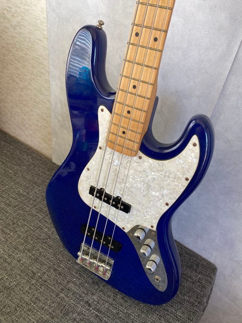 フォトジェニック　ベースギター