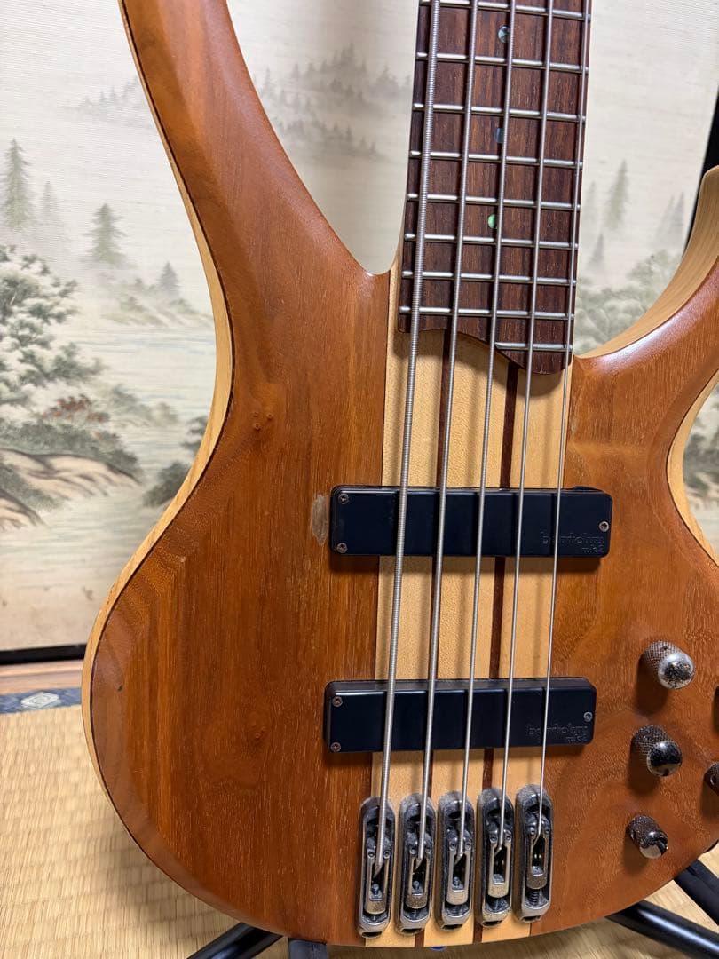 Ibanez BTB675 5弦エレキベース