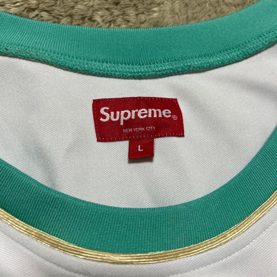 Supreme のゲームシャツ