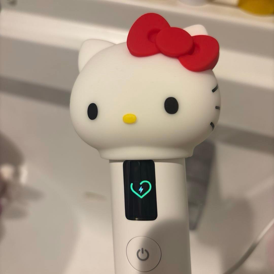 ブースタープロ　ハローキティ　美顔器