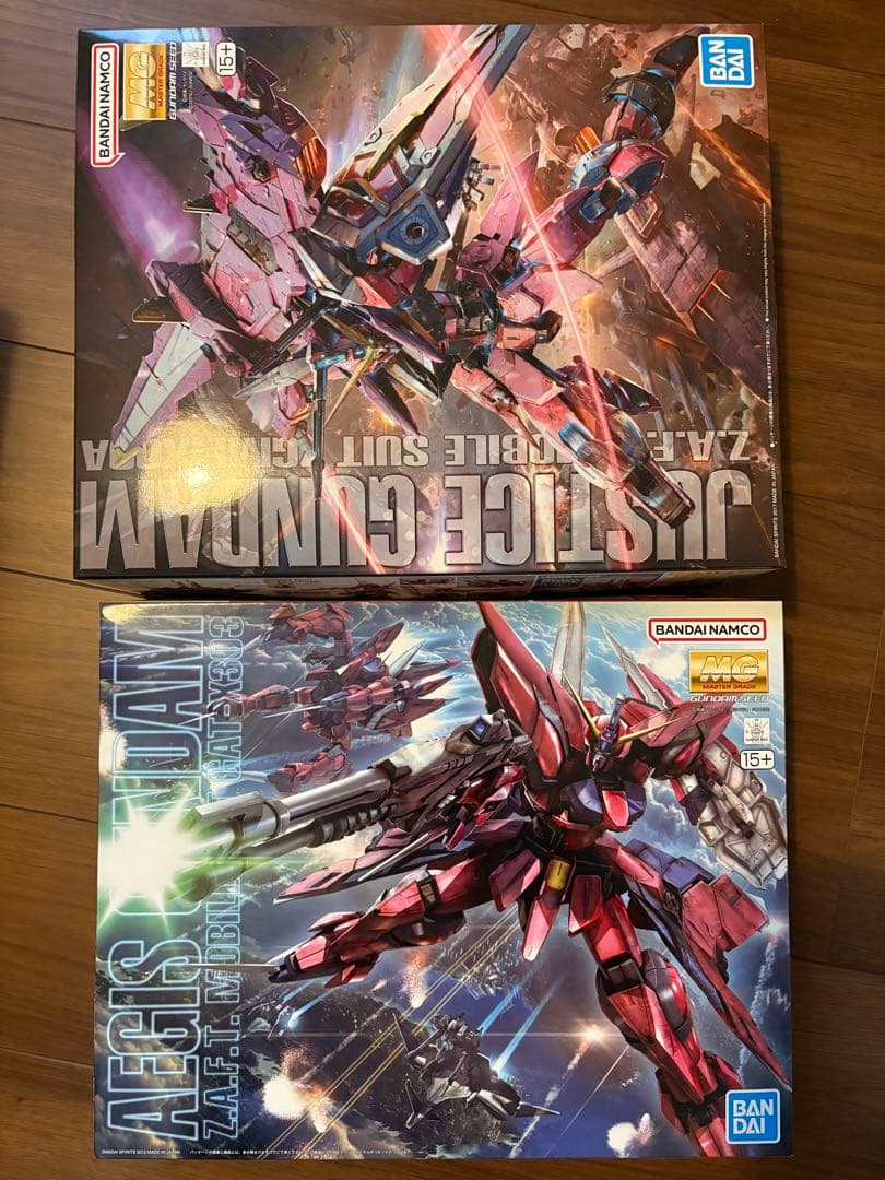 MG 1/100 ジャスティスガンダム & エイジスガンダム