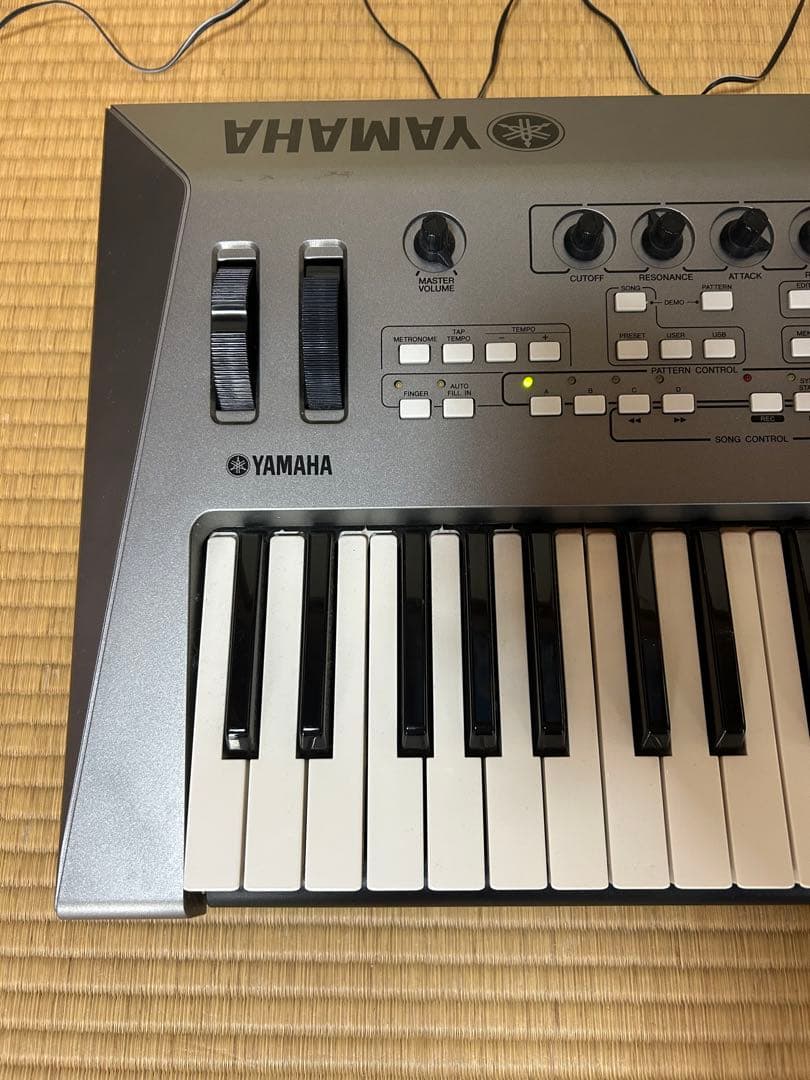 YAMAHA MM6 シンセサイザー 61鍵盤 中古